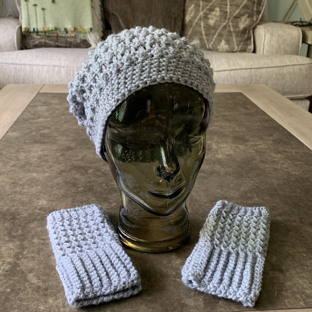 #3- Slouchy Beanie & Wrist Warmers Fingerless Gloves